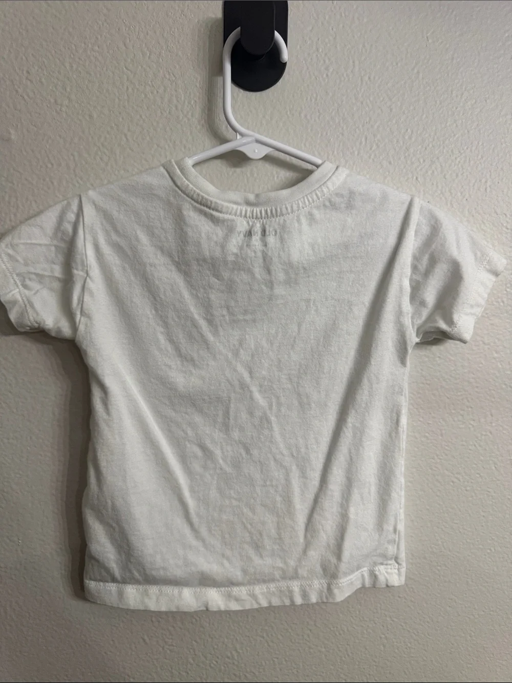 Old Navy White Tee with Brown Leopard Heart
